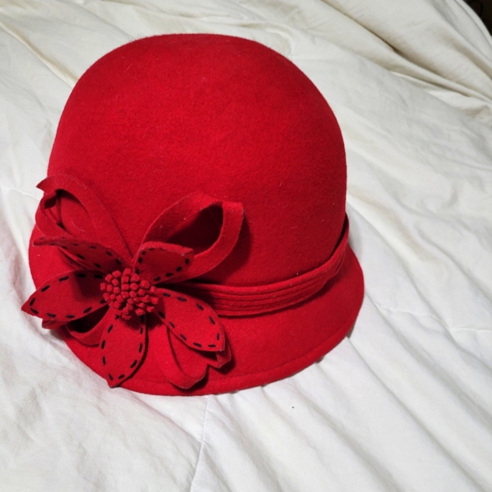 Red cloche hat